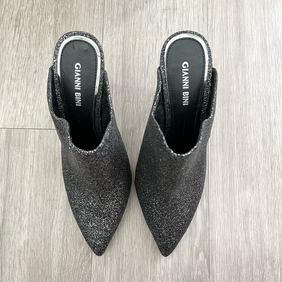 Gianni Bini Agnissa Black Glitter Scalloped Closed Toe Mule Heels Size 9.5 - Picture 4 of 10